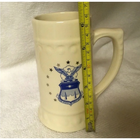 Vintage U.S. AIR FORCE ACADEMY CERAMIC TANKARD /BEER STEIN -SEAL w/gold Stars - Picture 5 of 6